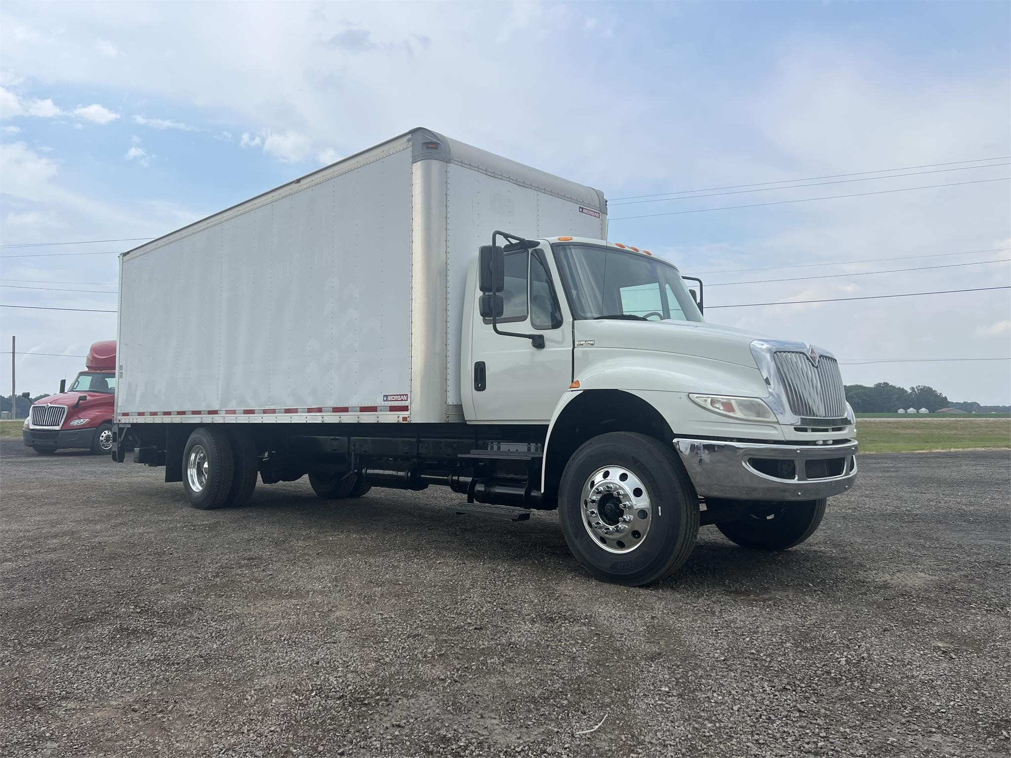 2017 INTERNATIONAL DURASTAR 4300 - image 2 of 6