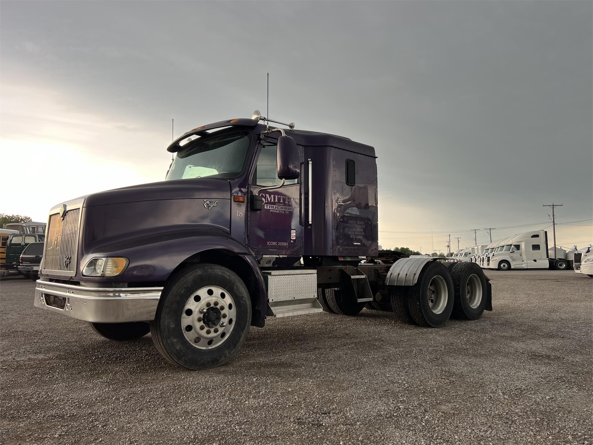 2001 INTERNATIONAL 9200 - image 3 of 6