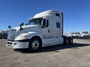 2019 INTERNATIONAL LT 9027618846