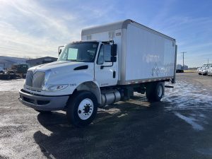 2017 INTERNATIONAL DURASTAR 4400 9041408210