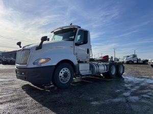 2019 INTERNATIONAL LT 9041412342