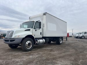 2018 INTERNATIONAL DURASTAR 4300 9041710222