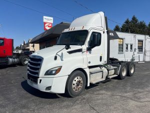 2019 FREIGHTLINER CASCADIA 126 9043415697