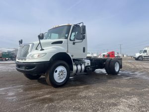 2017 INTERNATIONAL DURASTAR 4300 9043232562