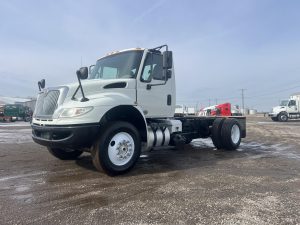 2017 INTERNATIONAL DURASTAR 4300 9043232562