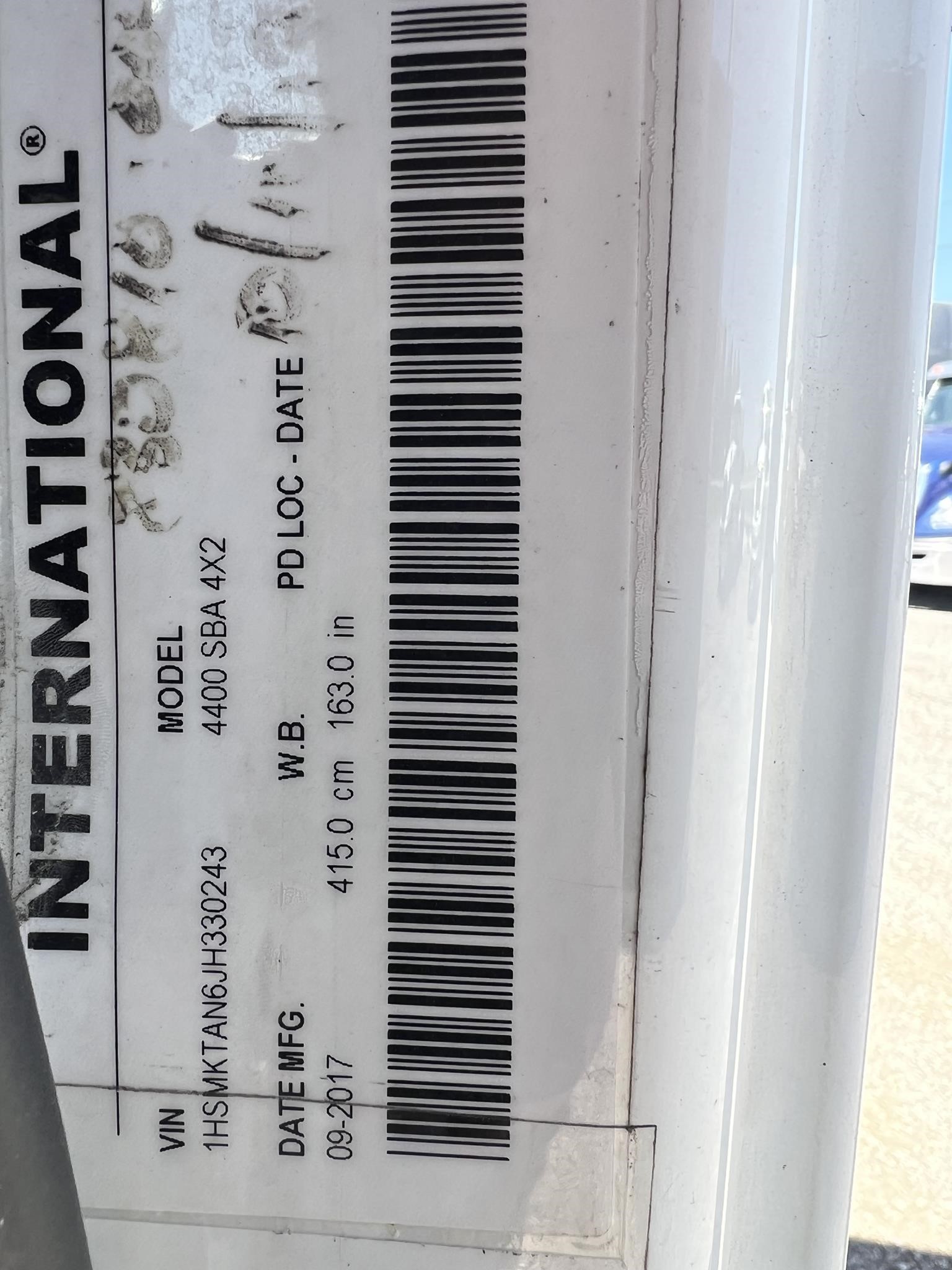 2018 INTERNATIONAL DURASTAR 4400 - image 4 of 5