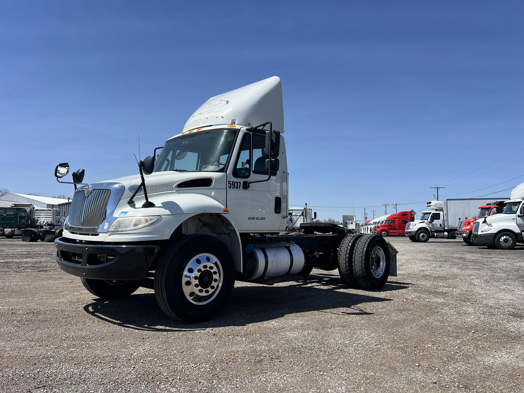 2018 INTERNATIONAL DURASTAR 4400 - image 1 of 5