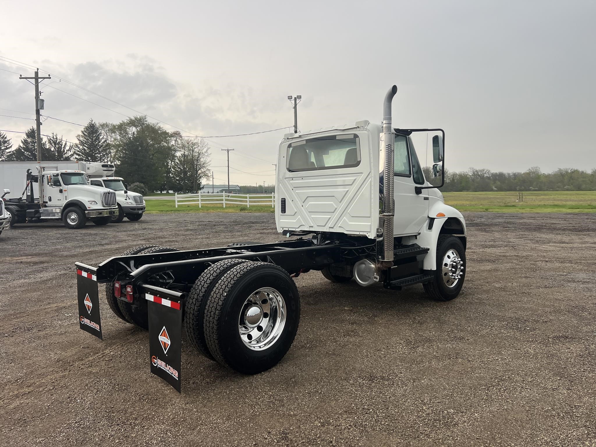 2019 INTERNATIONAL DURASTAR 4400 - image 5 of 6