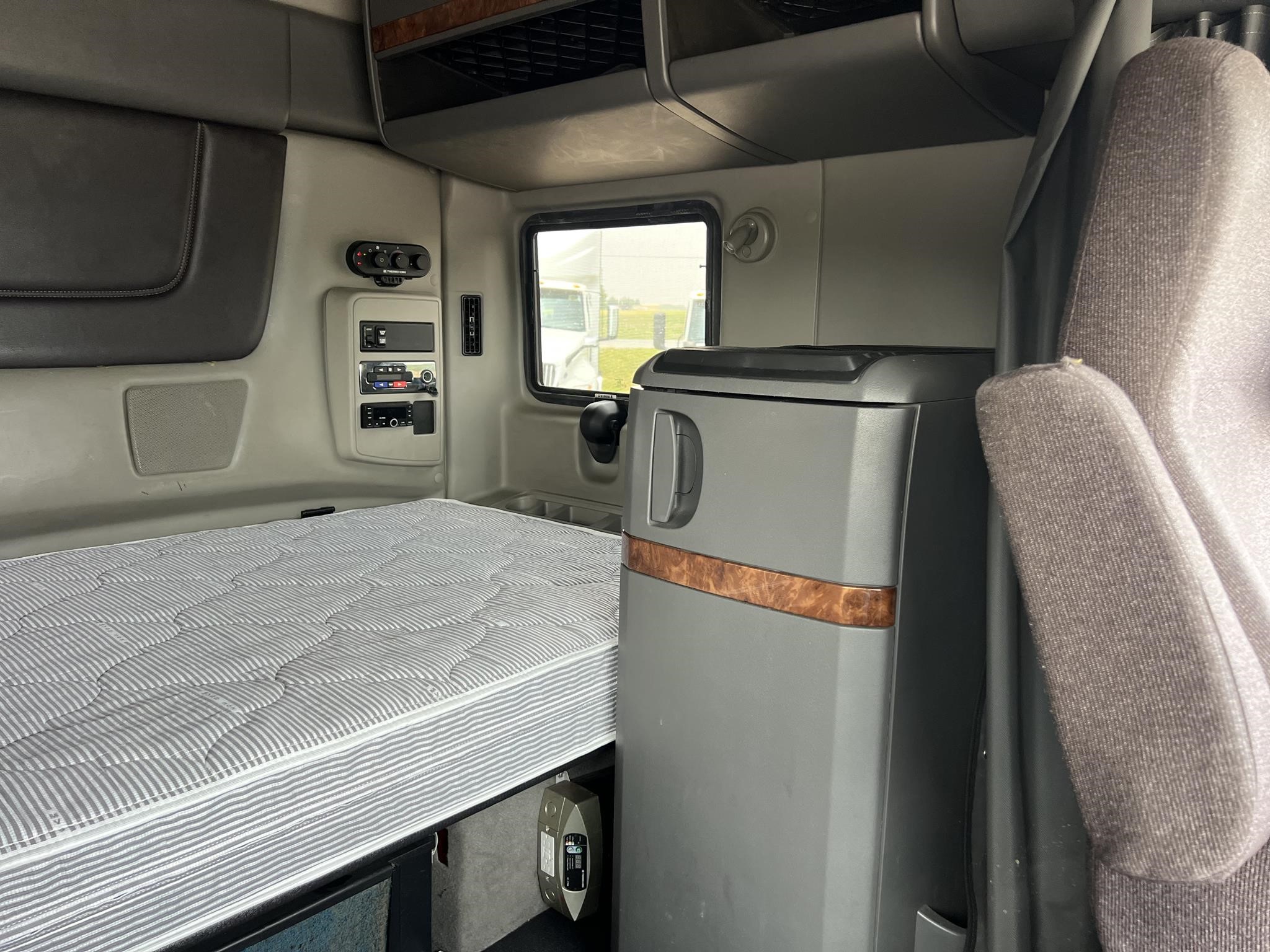 2022 INTERNATIONAL LT 9069705115 2022 INTERNATIONAL LT 9069705115