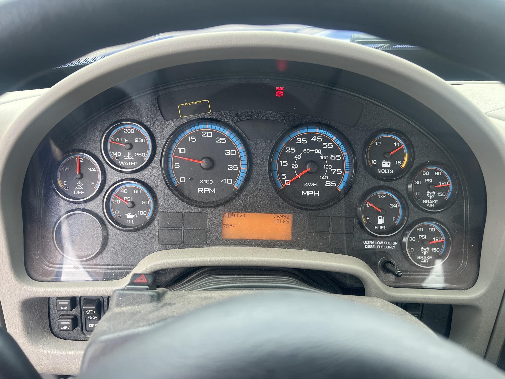 2019 INTERNATIONAL DURASTAR 4300 - image 3 of 6