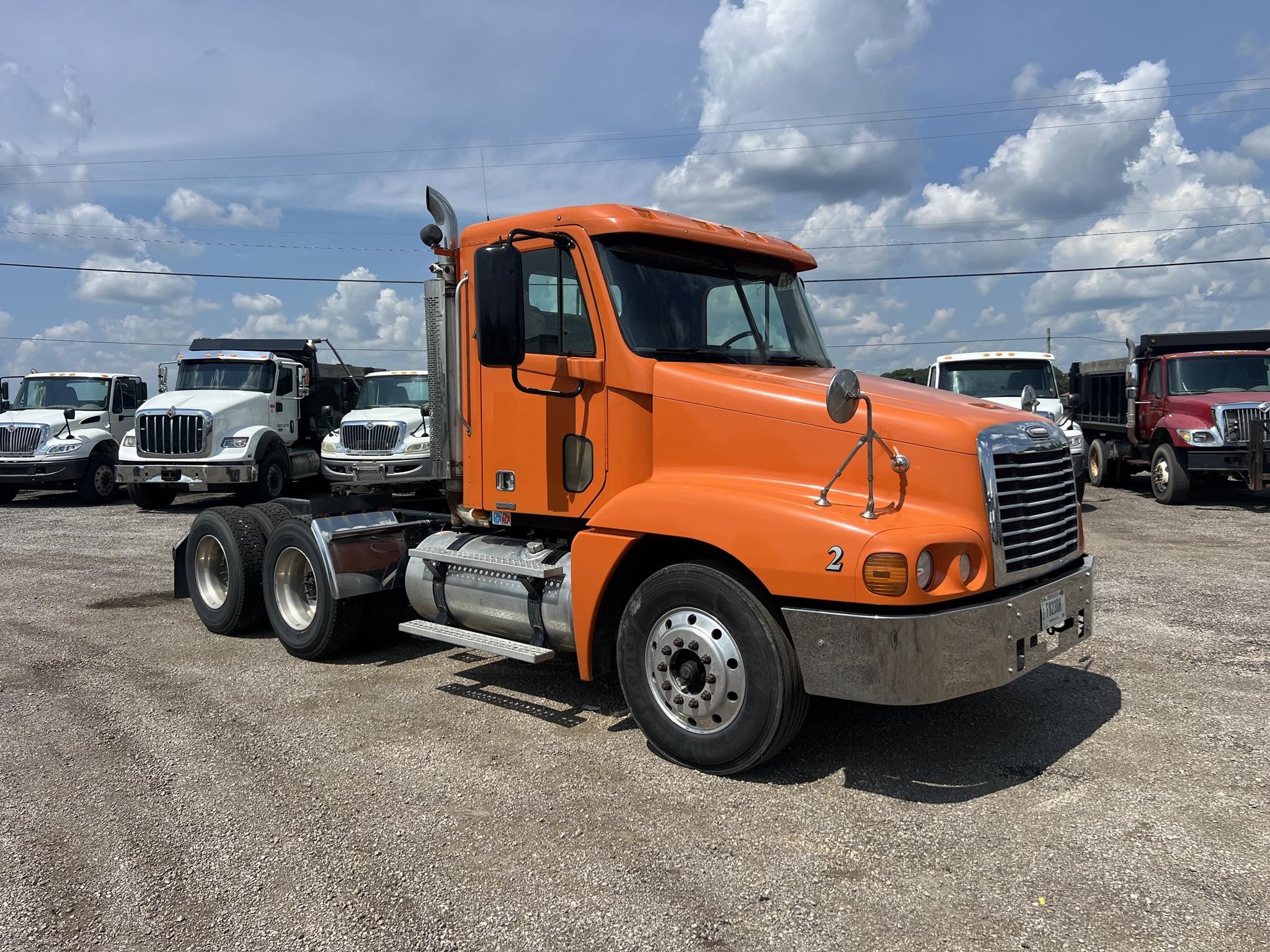 2006 FREIGHTLINER CENTURY 120 - image 2 of 6