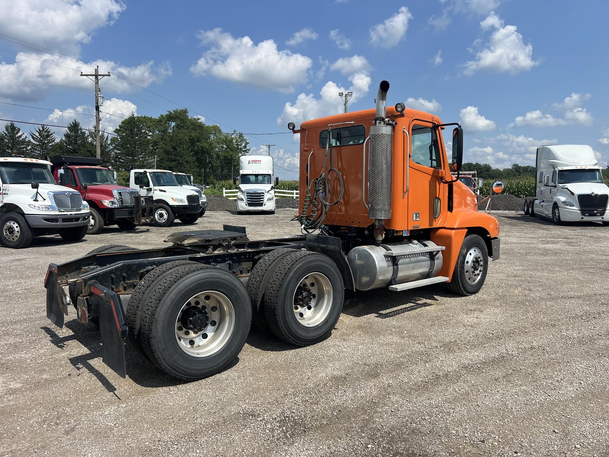 2006 FREIGHTLINER CENTURY 120 - image 3 of 6