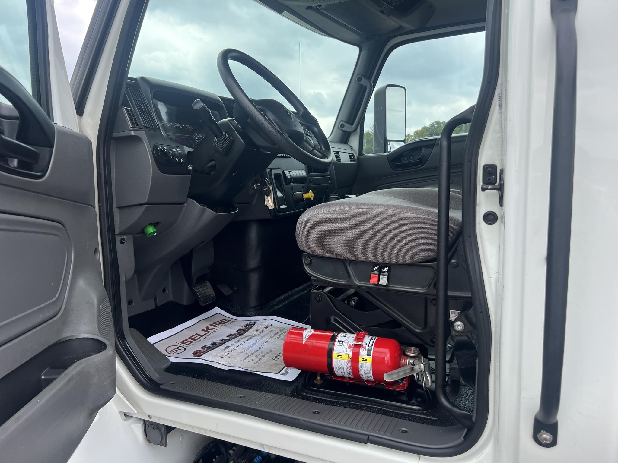 2021 INTERNATIONAL MV - image 6 of 6