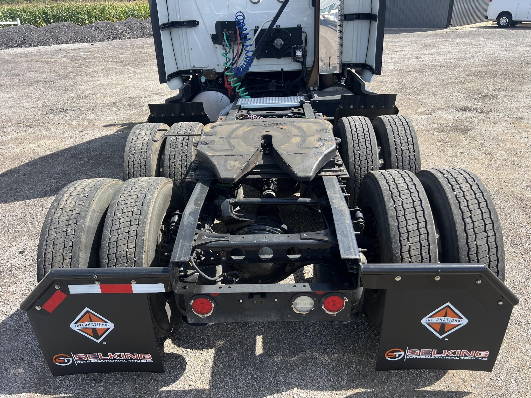 2019 INTERNATIONAL LT - image 5 of 6