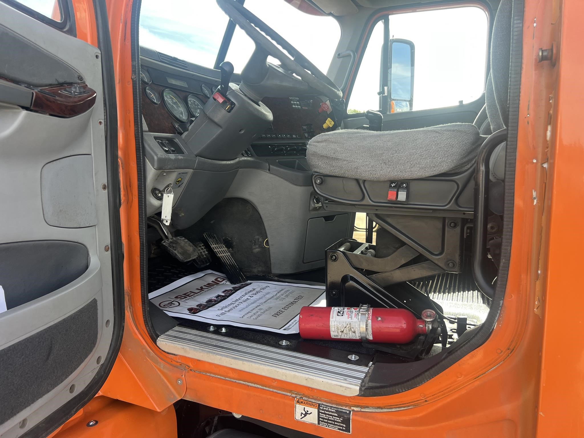 2006 FREIGHTLINER CENTURY 120 - image 6 of 6