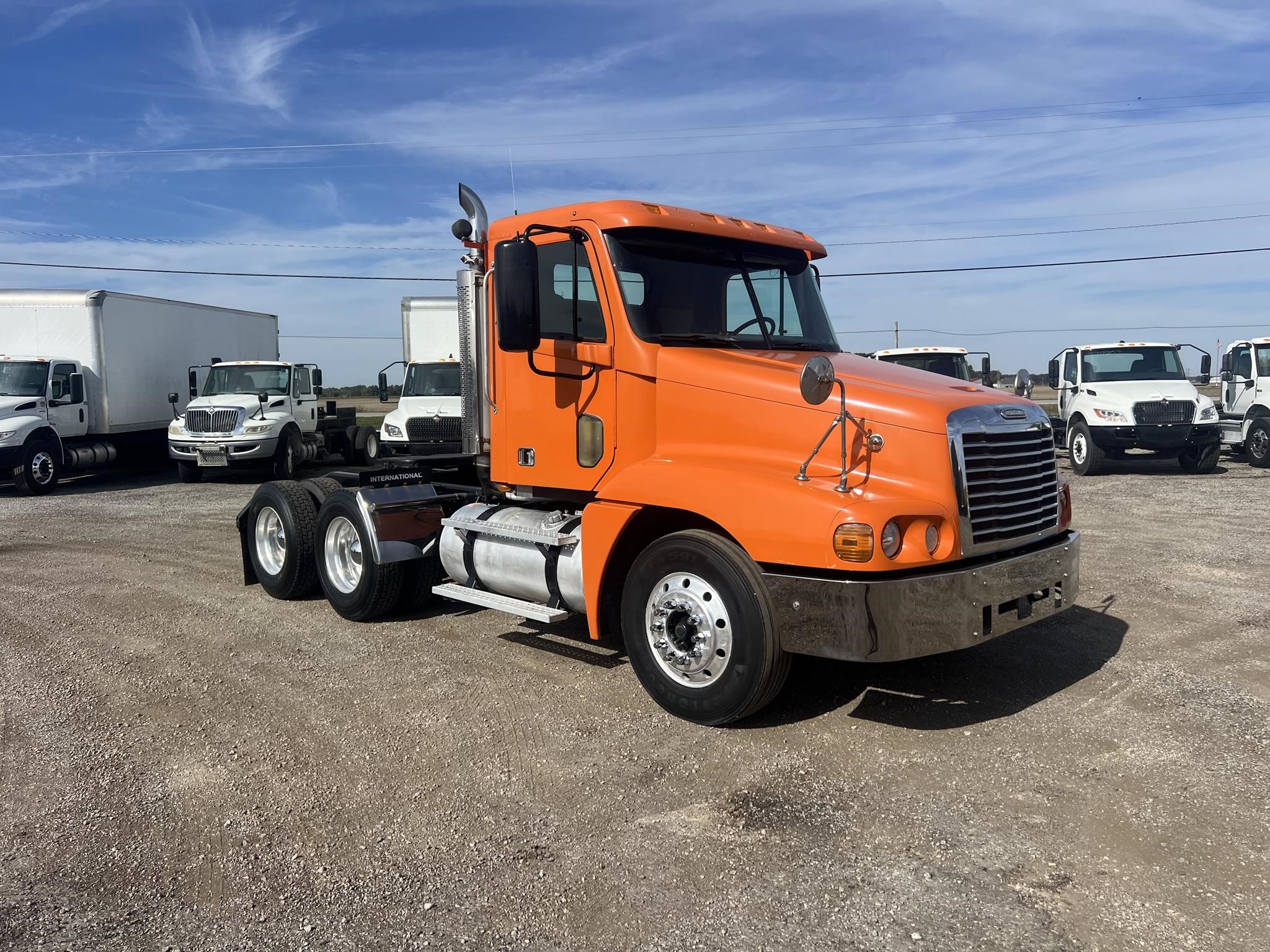 2006 FREIGHTLINER CENTURY 120 - image 2 of 6