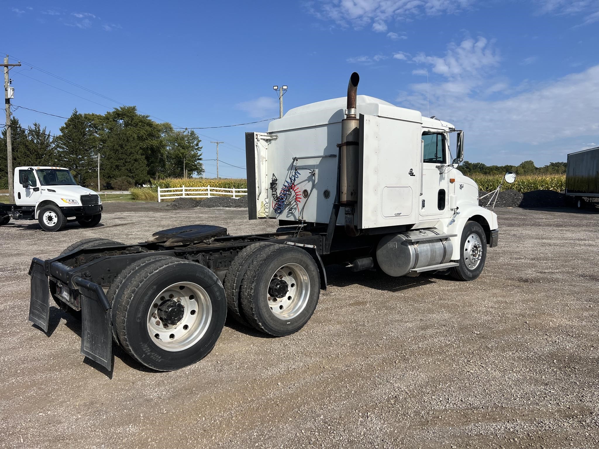 1997 INTERNATIONAL 9200 - image 3 of 6