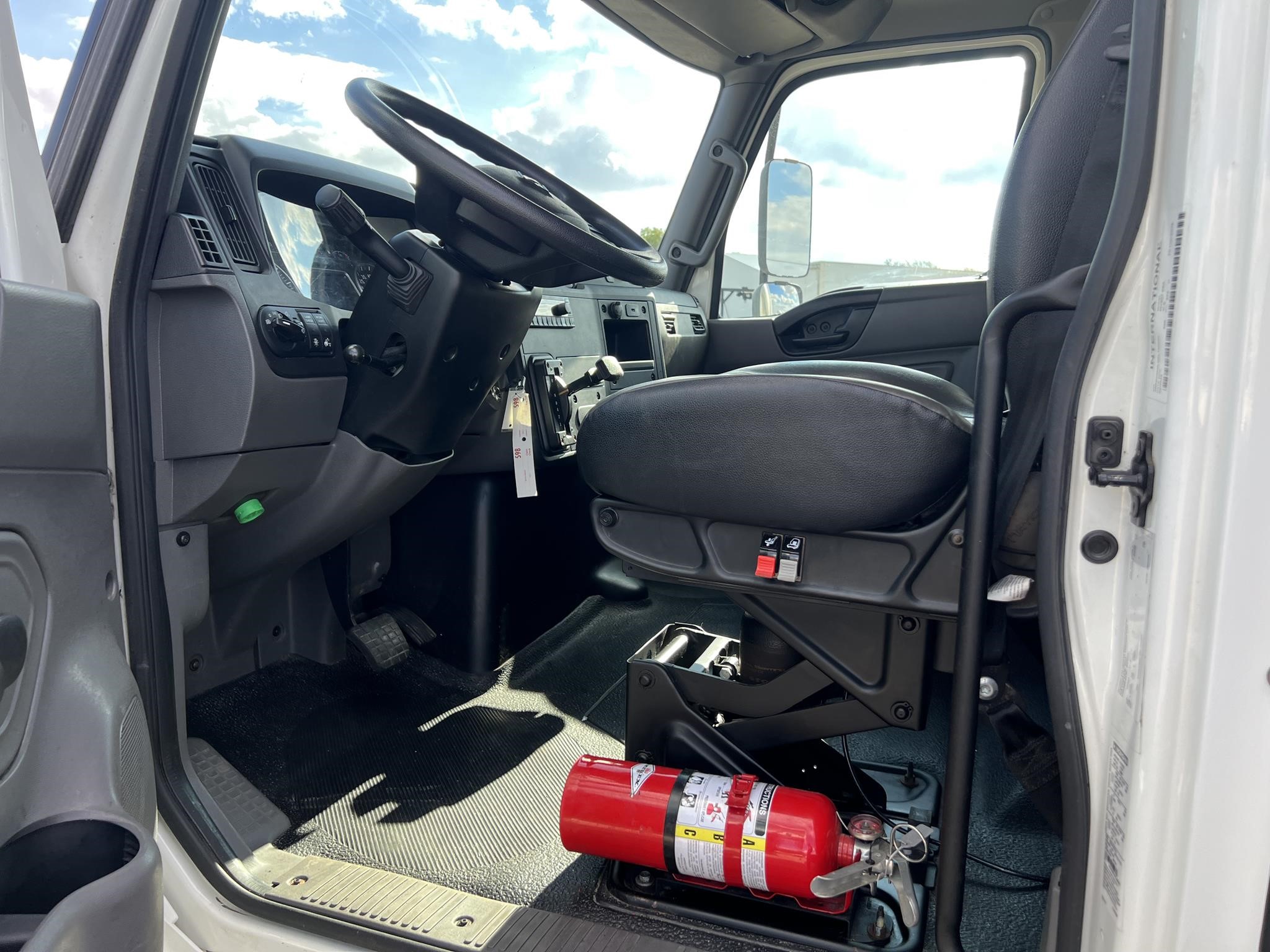 2024 INTERNATIONAL MV 10012950251 2024 INTERNATIONAL MV 10012950251