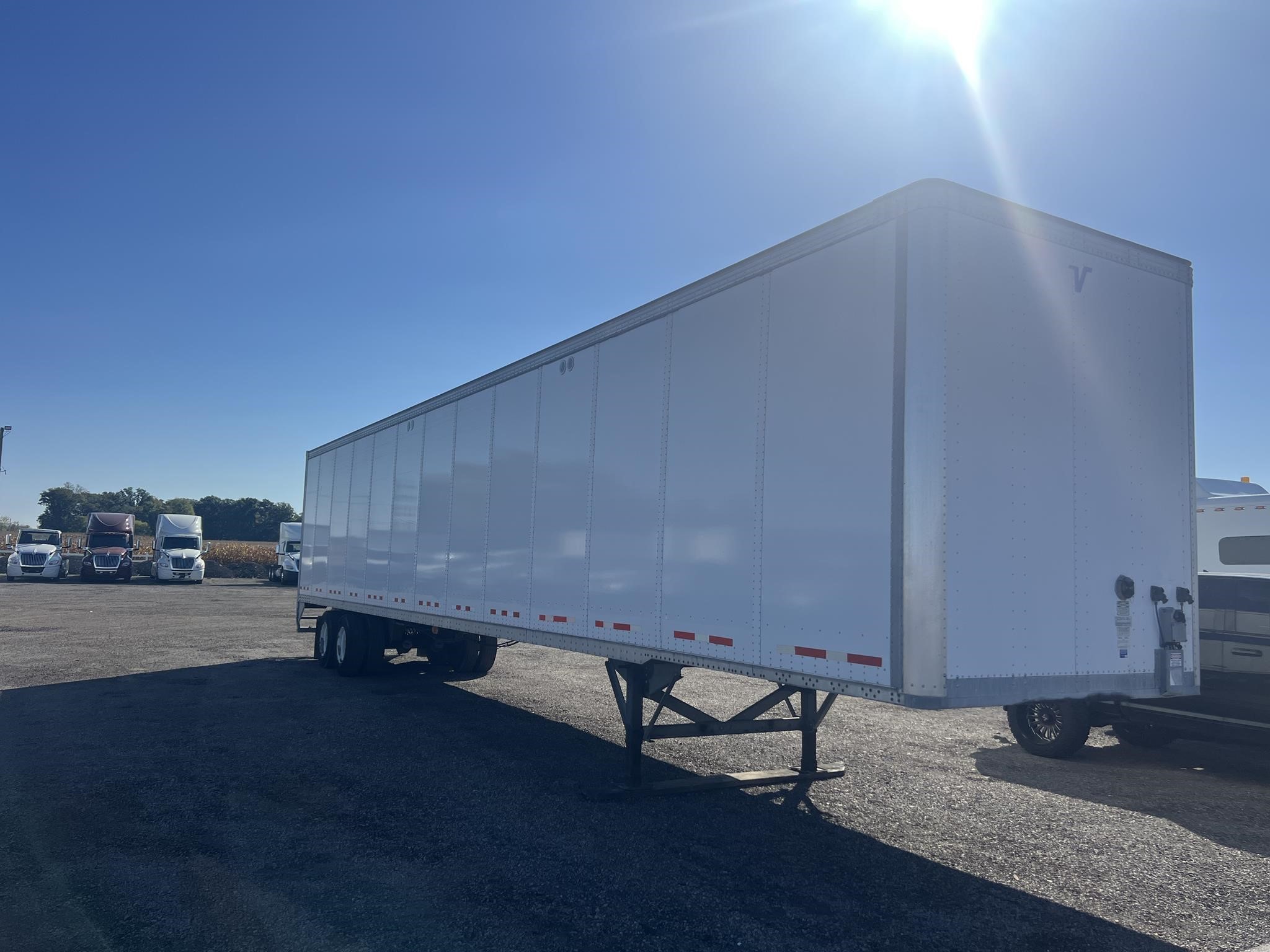 2018 VANGUARD VXP - image 2 of 6