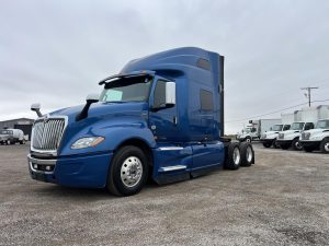 2023 INTERNATIONAL LT 10015251653