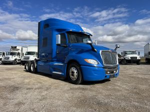 2023 INTERNATIONAL LT 10015922955