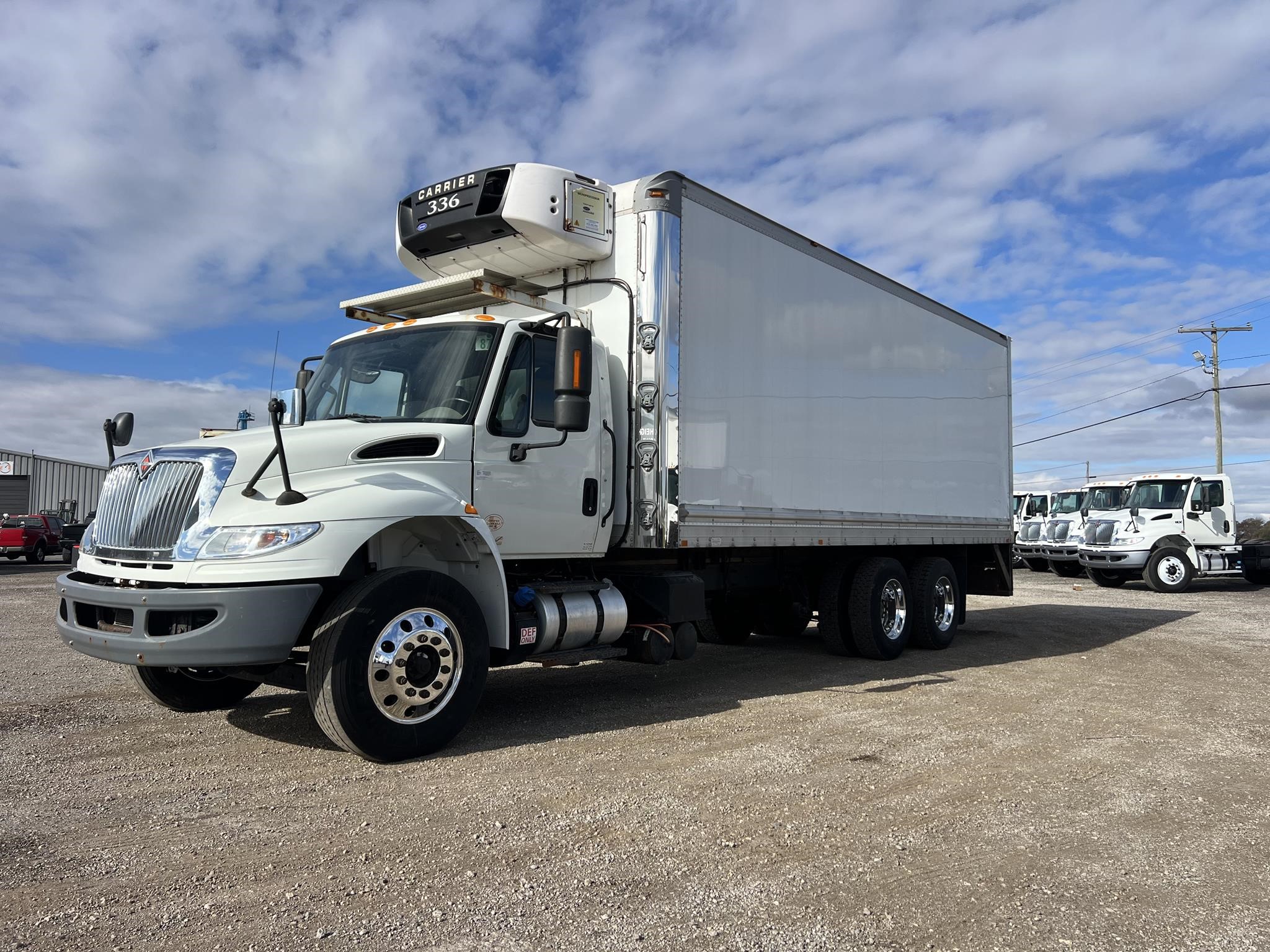 2019 INTERNATIONAL DURASTAR 4400 2019 INTERNATIONAL DURASTAR 4400 - image 1 of 6