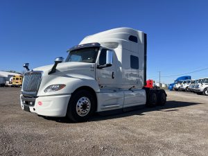 2023 INTERNATIONAL LT 10016501634