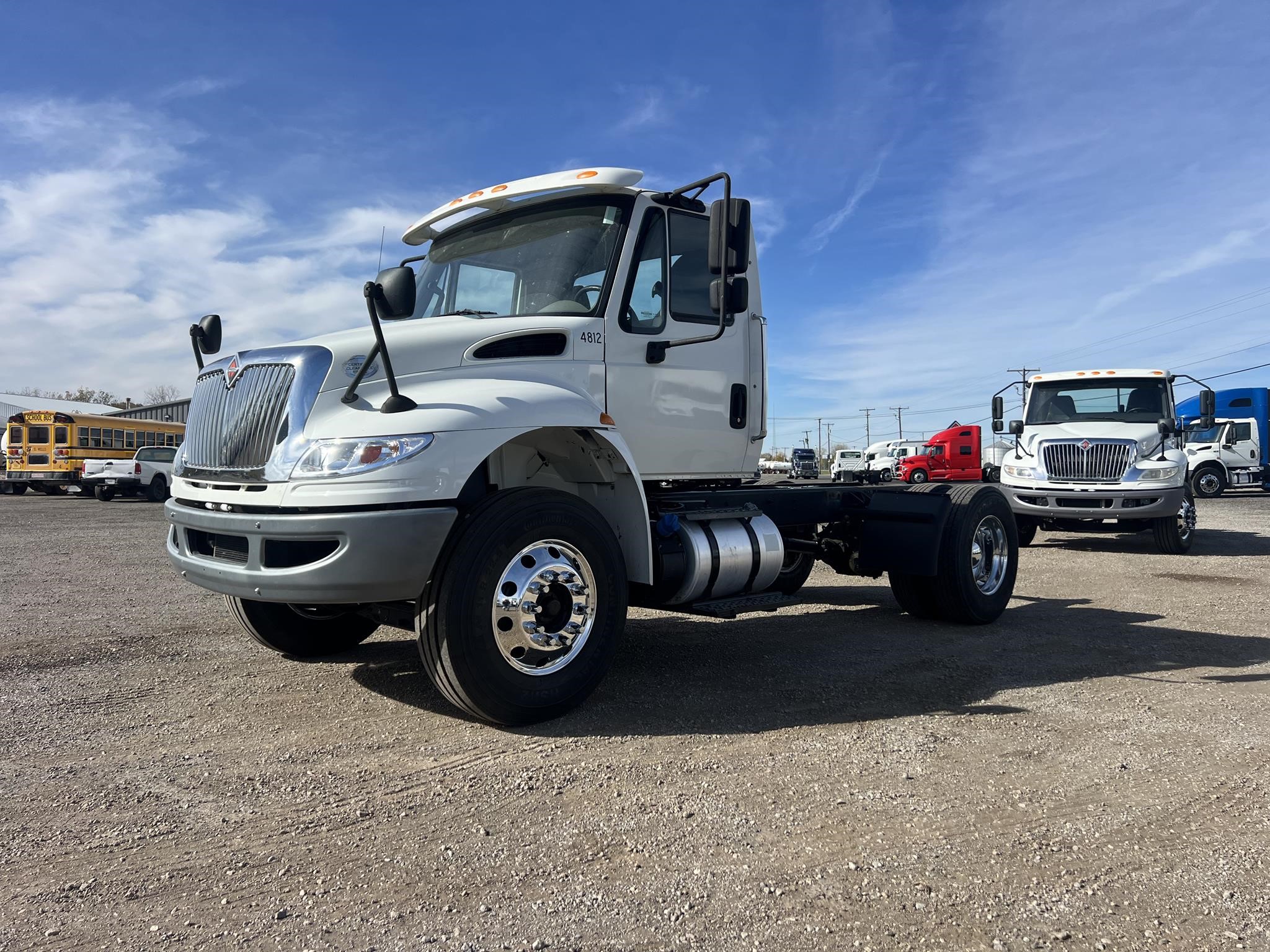 2018 INTERNATIONAL DURASTAR 4300 - image 1 of 6