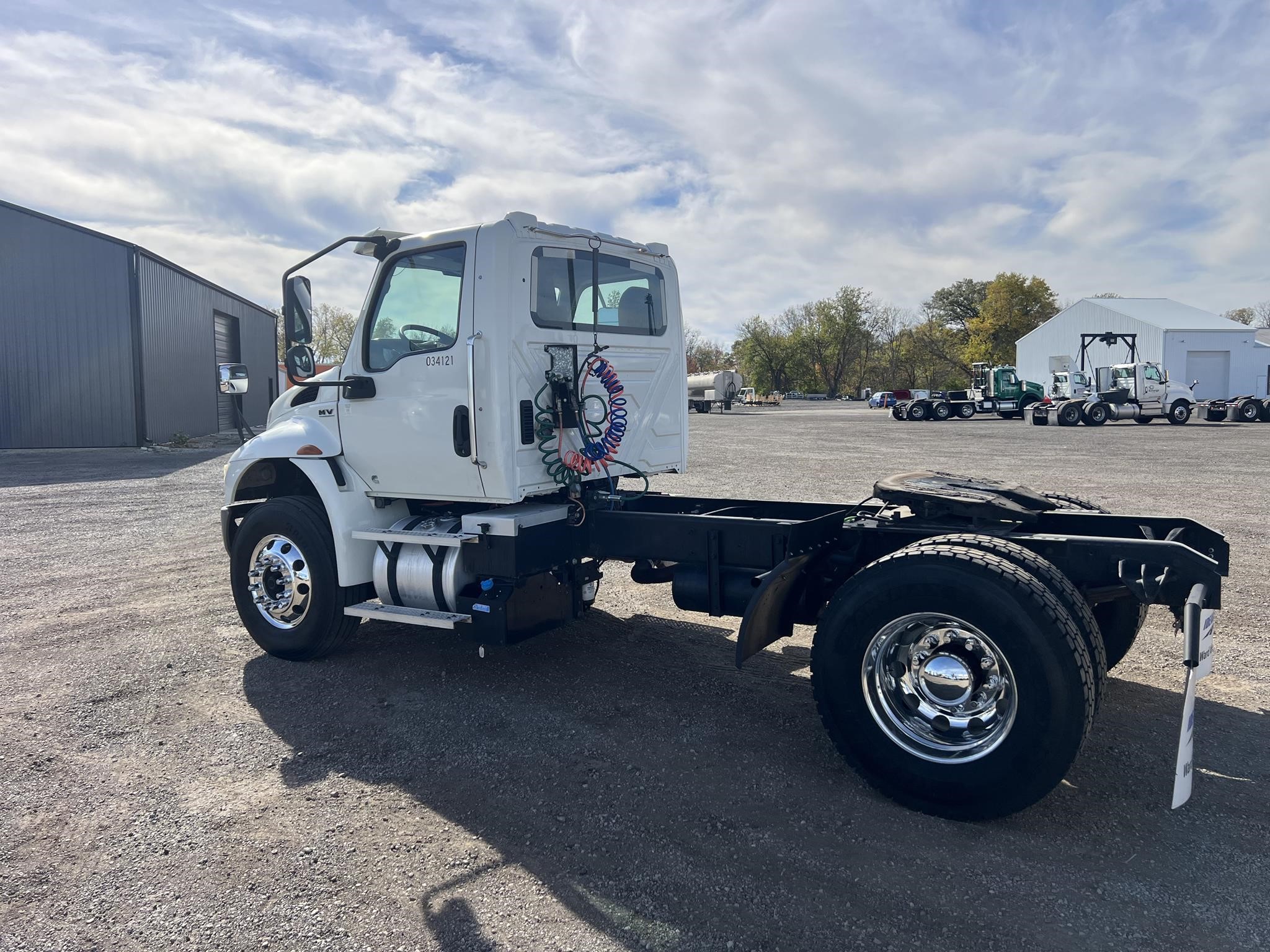 2020 INTERNATIONAL MV - image 3 of 6