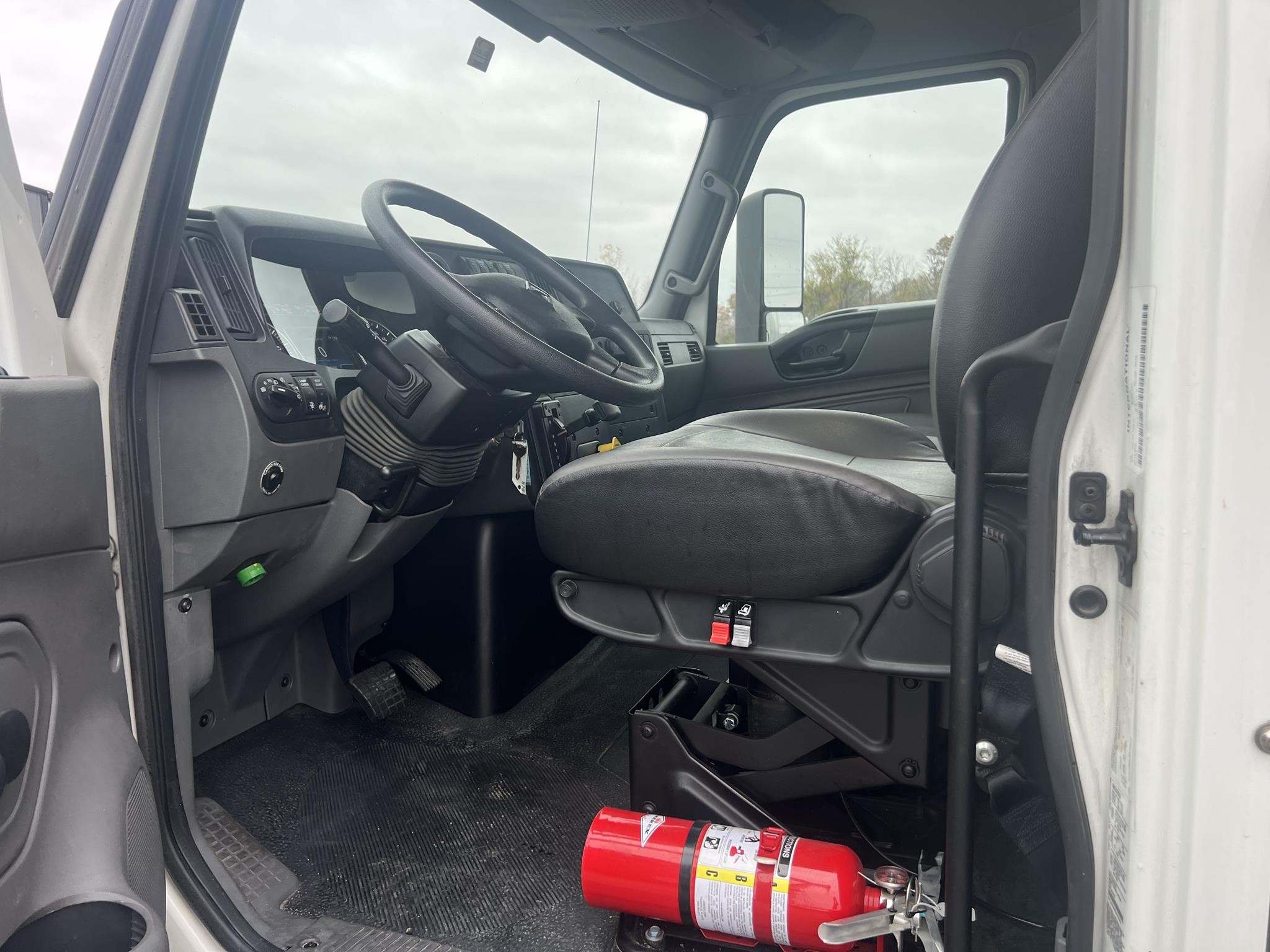 2022 INTERNATIONAL MV 2022 INTERNATIONAL MV - image 6 of 6