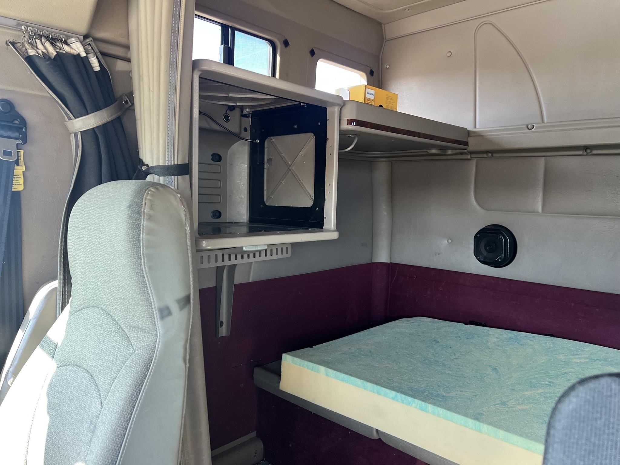 2005 INTERNATIONAL 9400 10021010815 2005 INTERNATIONAL 9400 10021010815