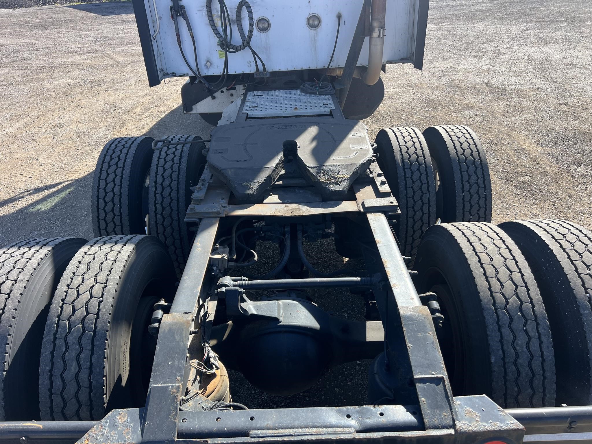 2005 INTERNATIONAL 9400 - image 5 of 6