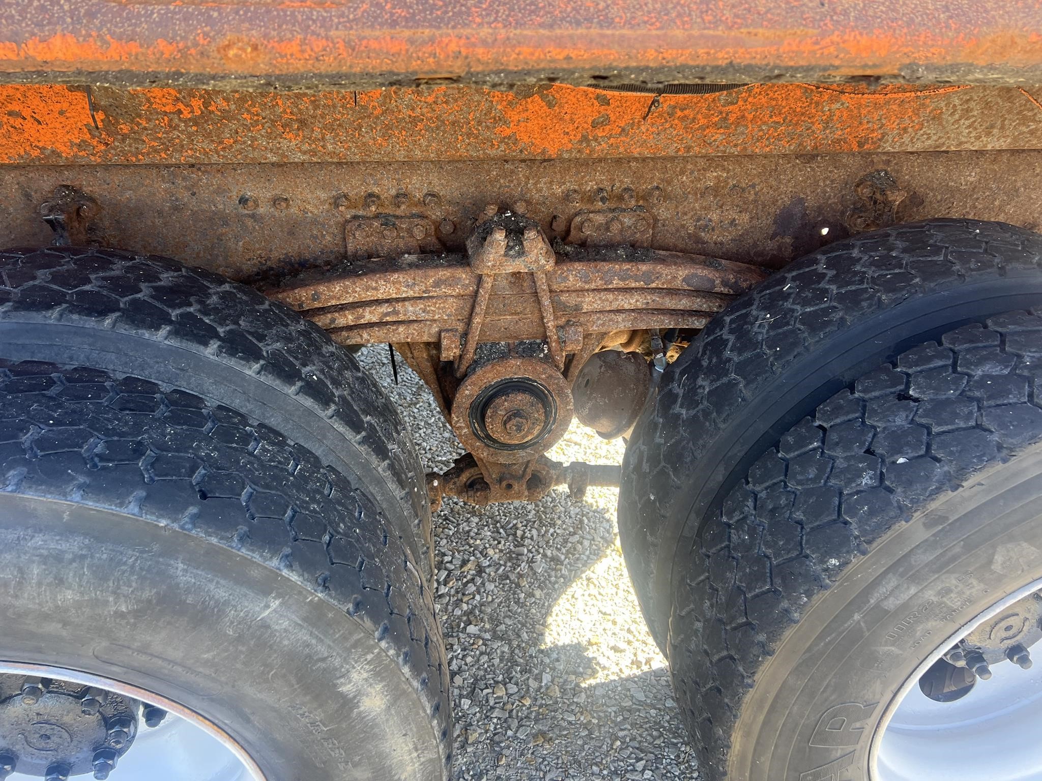 2004 VOLVO VHD64F200 10024177352 2004 VOLVO VHD64F200 10024177352