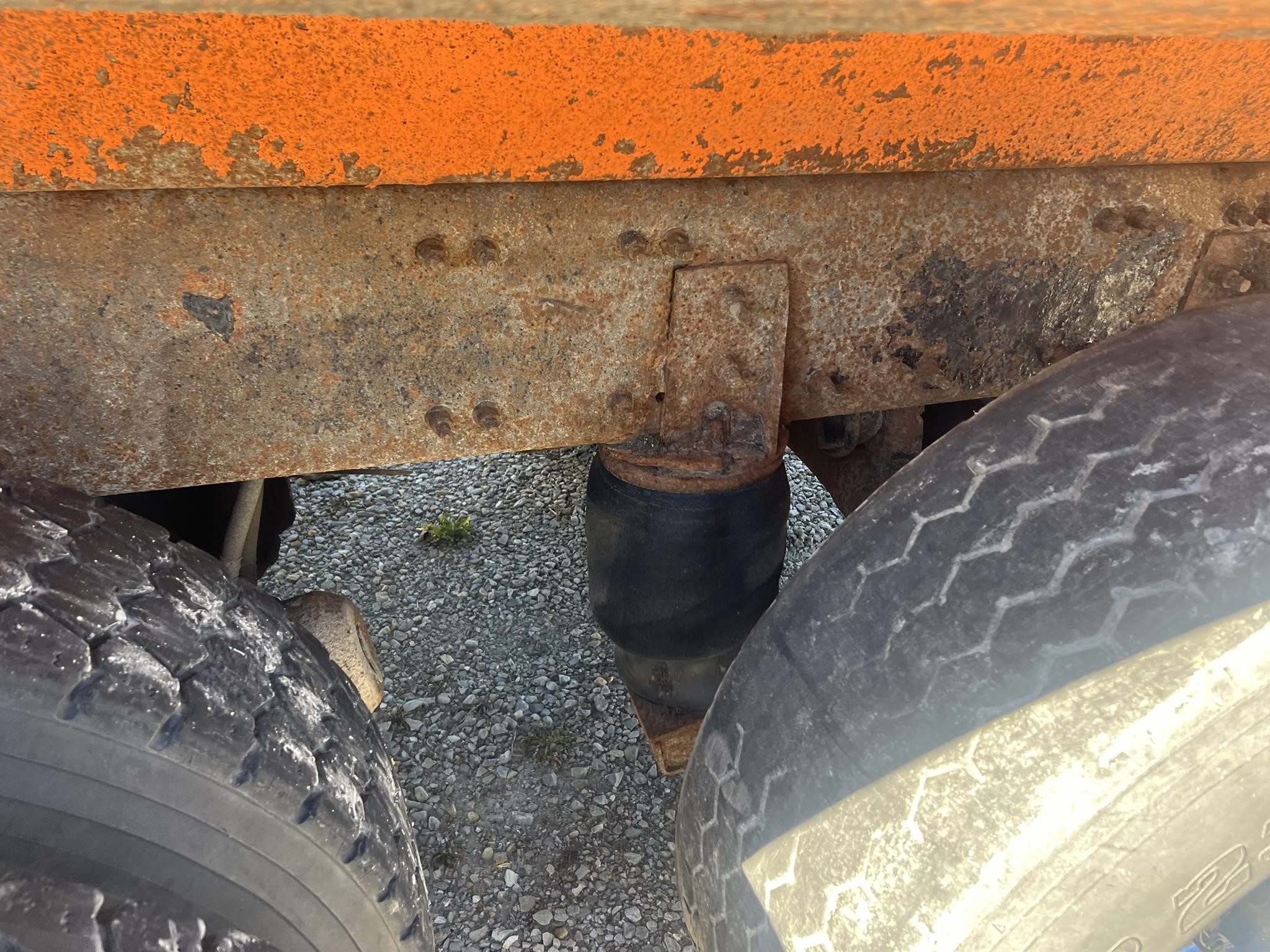 2004 VOLVO VHD64F200 10024177380 2004 VOLVO VHD64F200 10024177380