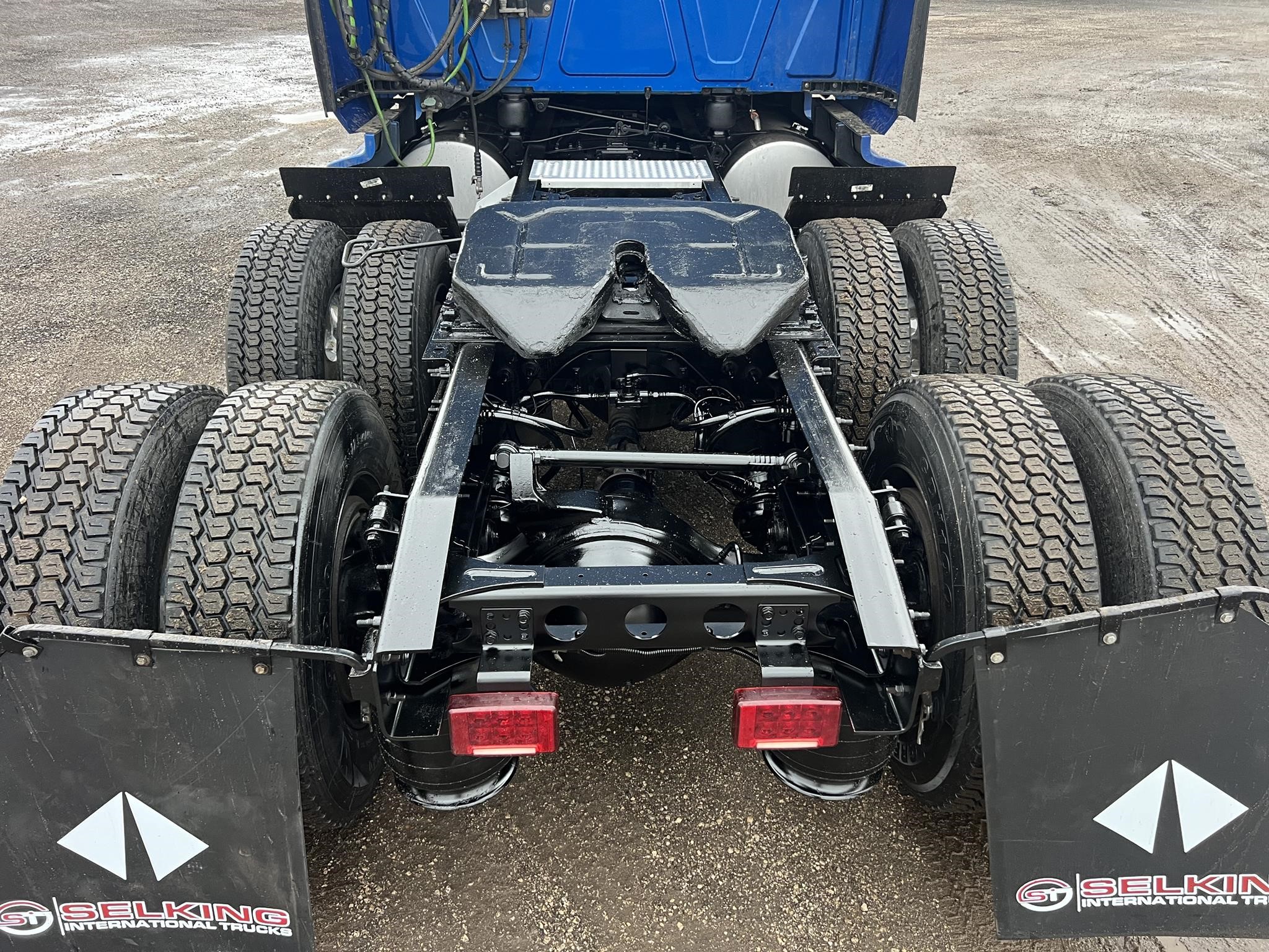 2022 INTERNATIONAL LT 2022 INTERNATIONAL LT - image 5 of 6