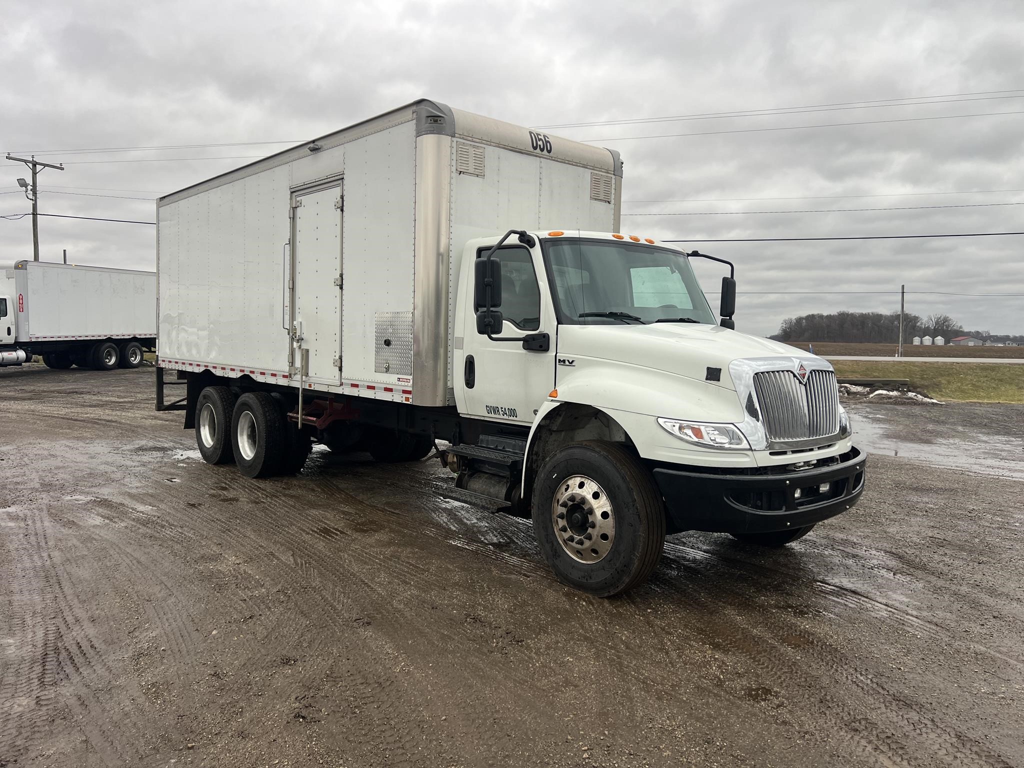 2020 INTERNATIONAL MV 2020 INTERNATIONAL MV - image 2 of 6