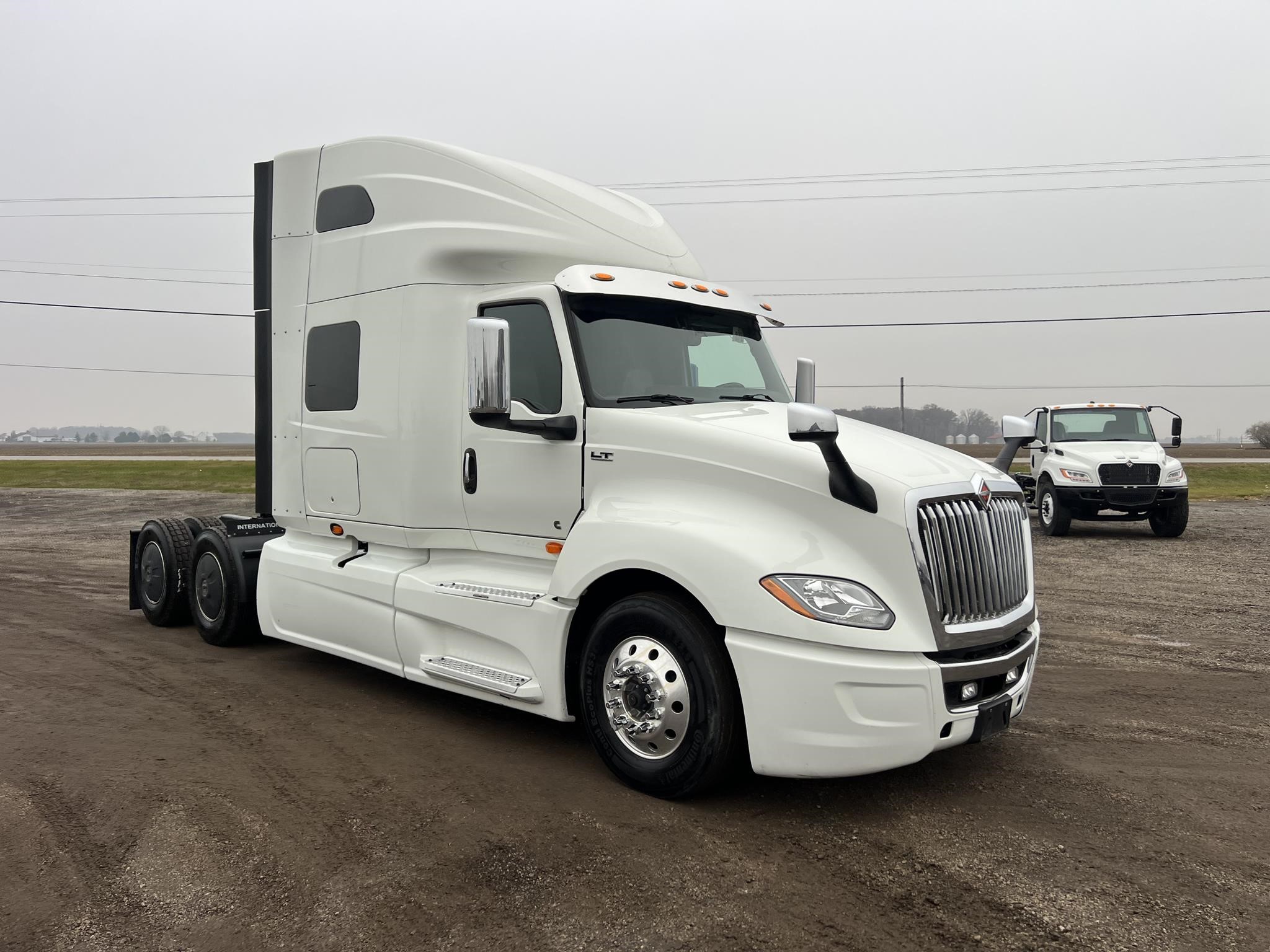 2023 INTERNATIONAL LT 2023 INTERNATIONAL LT - image 2 of 6