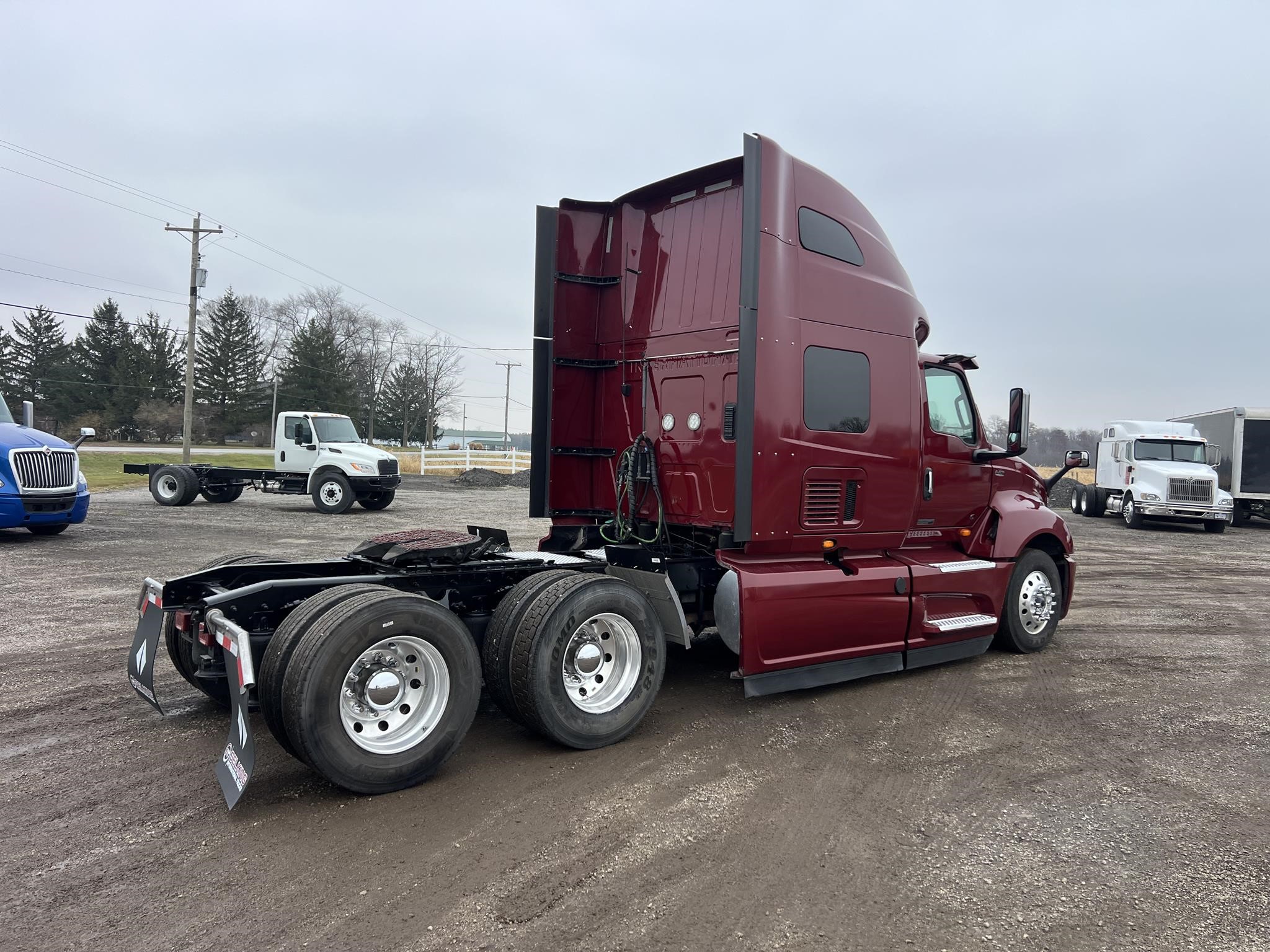 2023 INTERNATIONAL LT 2023 INTERNATIONAL LT - image 3 of 6