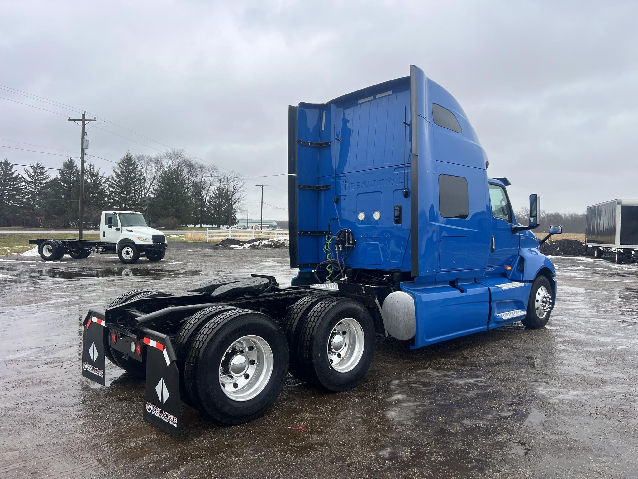 2023 INTERNATIONAL LT 2023 INTERNATIONAL LT - image 3 of 6