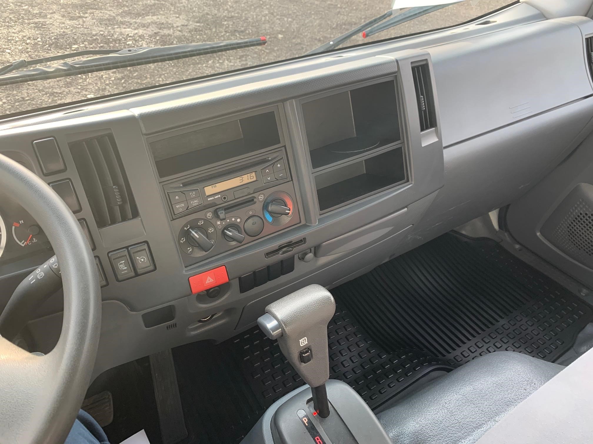 2017 ISUZU NRR 5215305725 2017 ISUZU NRR 5215305725