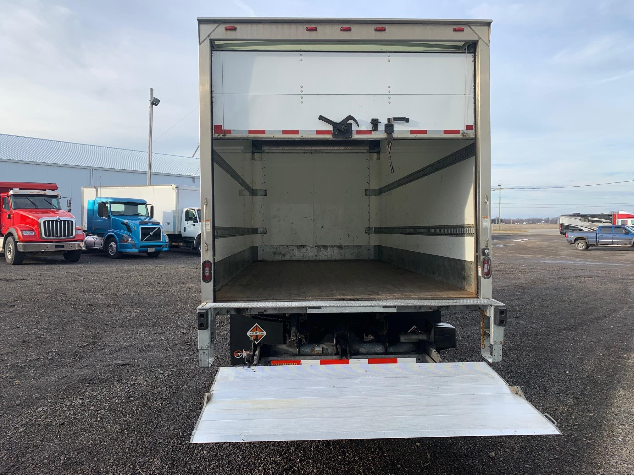 2017 ISUZU NRR 5215305767 2017 ISUZU NRR 5215305767