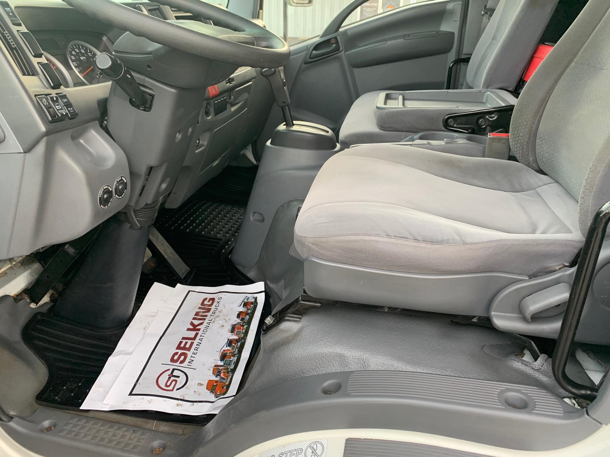 2017 ISUZU NRR 5215305775 2017 ISUZU NRR 5215305775