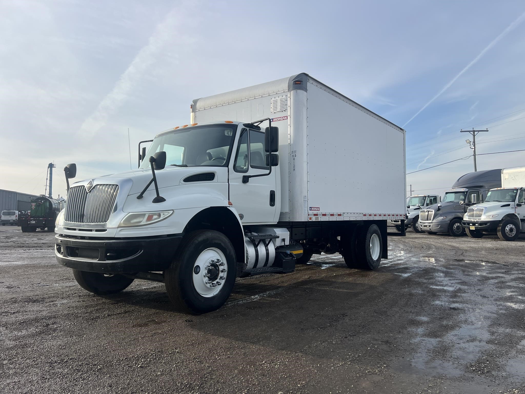 2017 INTERNATIONAL DURASTAR 4300 2017 INTERNATIONAL DURASTAR 4300 - image 1 of 6