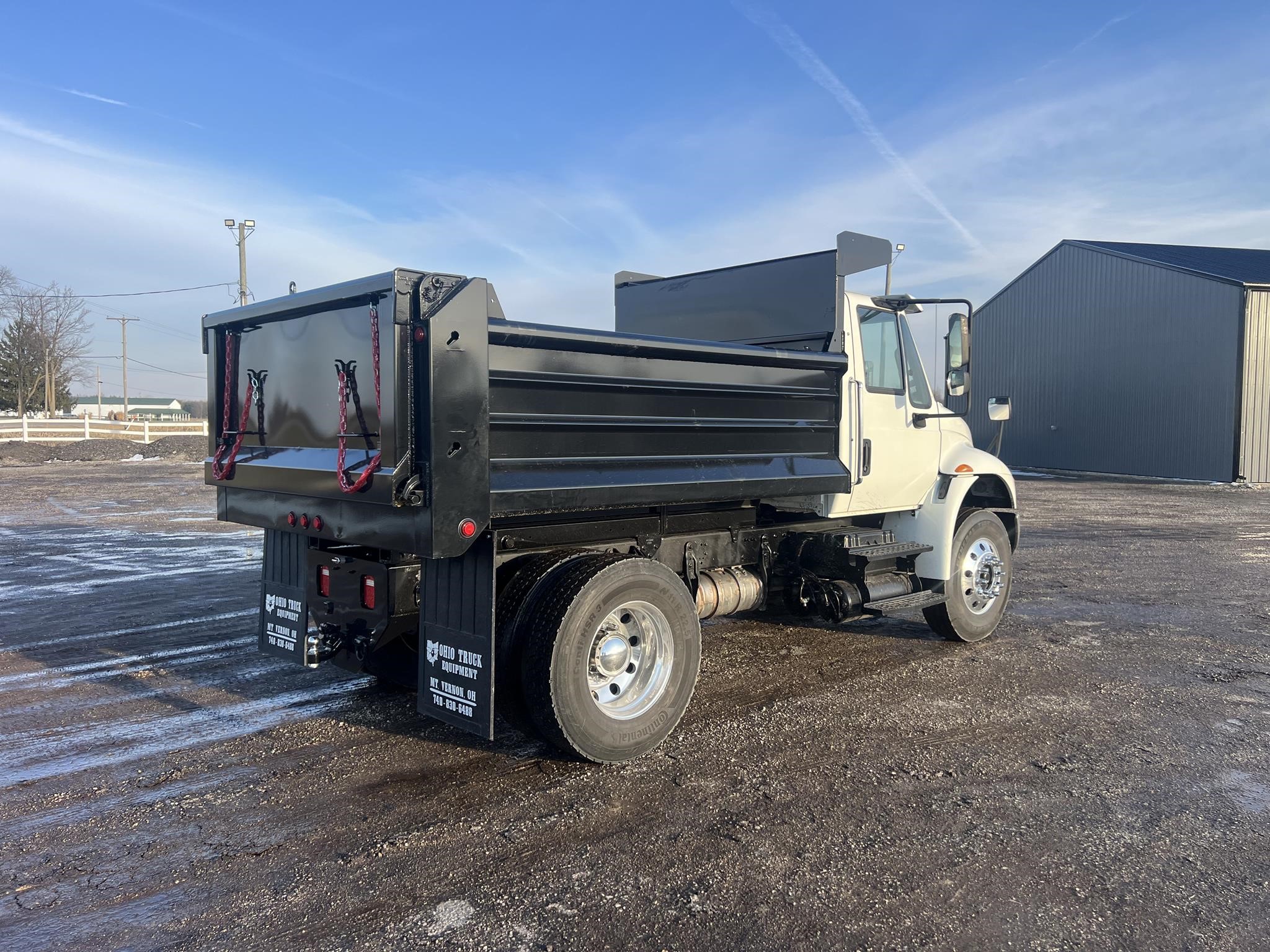 2018 INTERNATIONAL DURASTAR 4300 2018 INTERNATIONAL DURASTAR 4300 - image 3 of 6