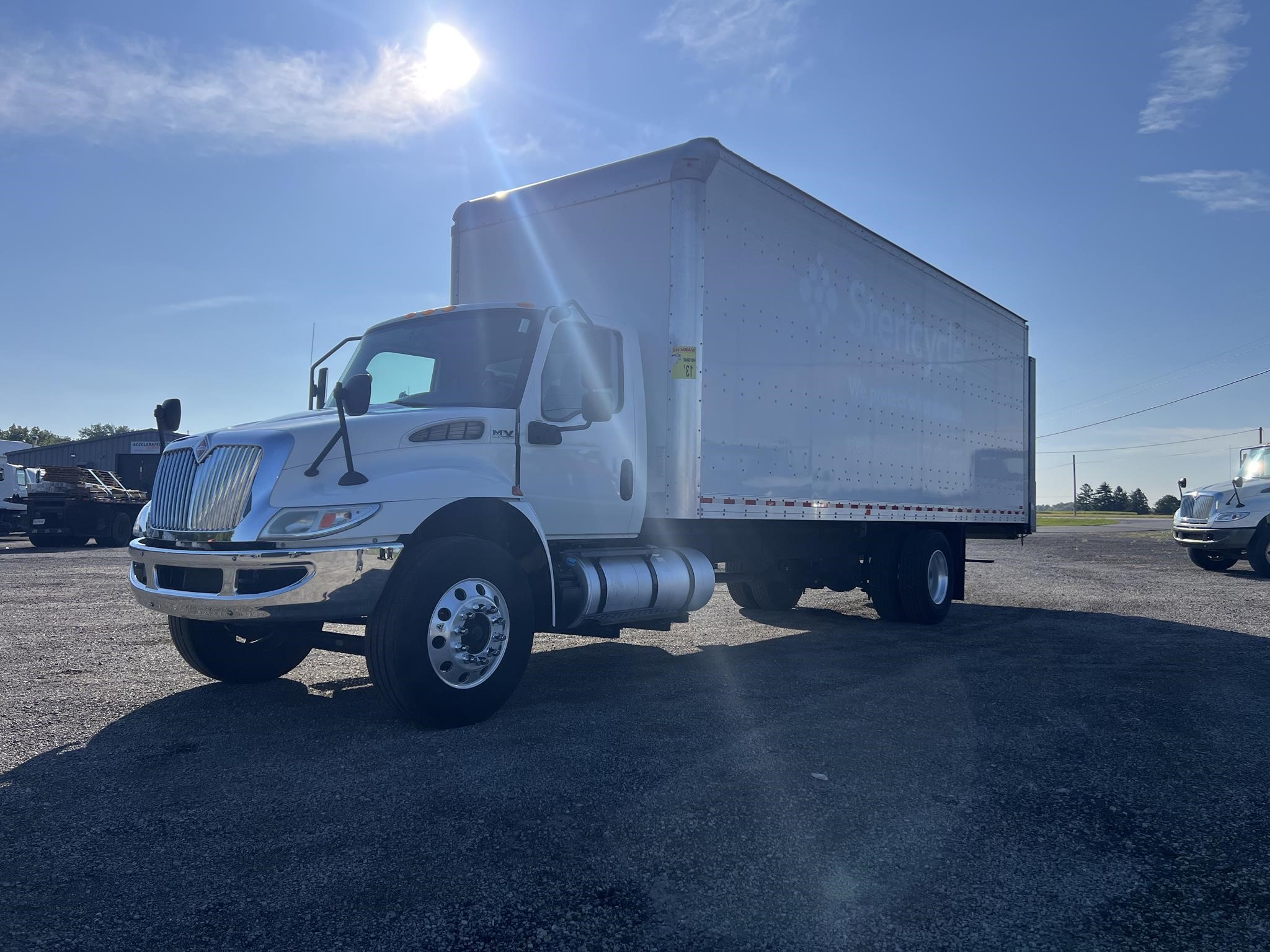 2019 INTERNATIONAL MV 2019 INTERNATIONAL MV - image 2 of 6