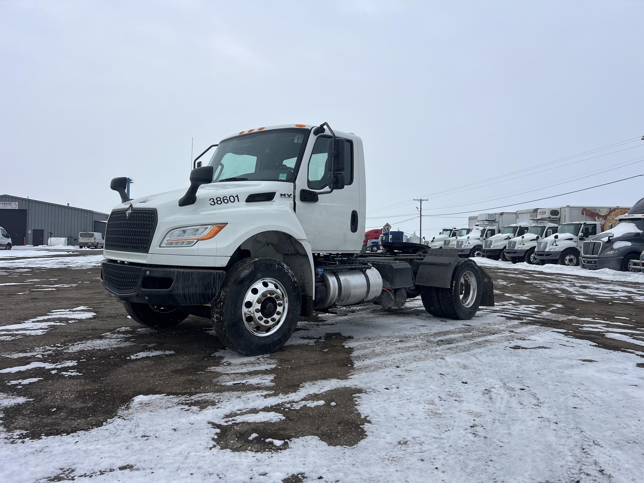 2023 INTERNATIONAL MV 2023 INTERNATIONAL MV - image 1 of 6