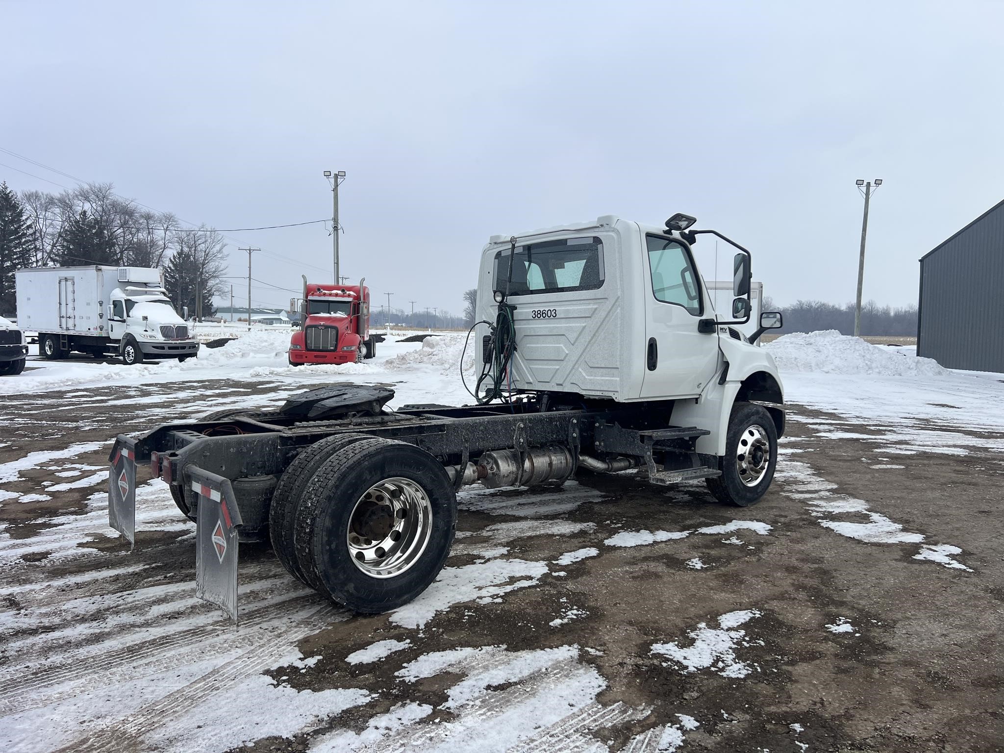 2023 INTERNATIONAL MV 2023 INTERNATIONAL MV - image 5 of 6