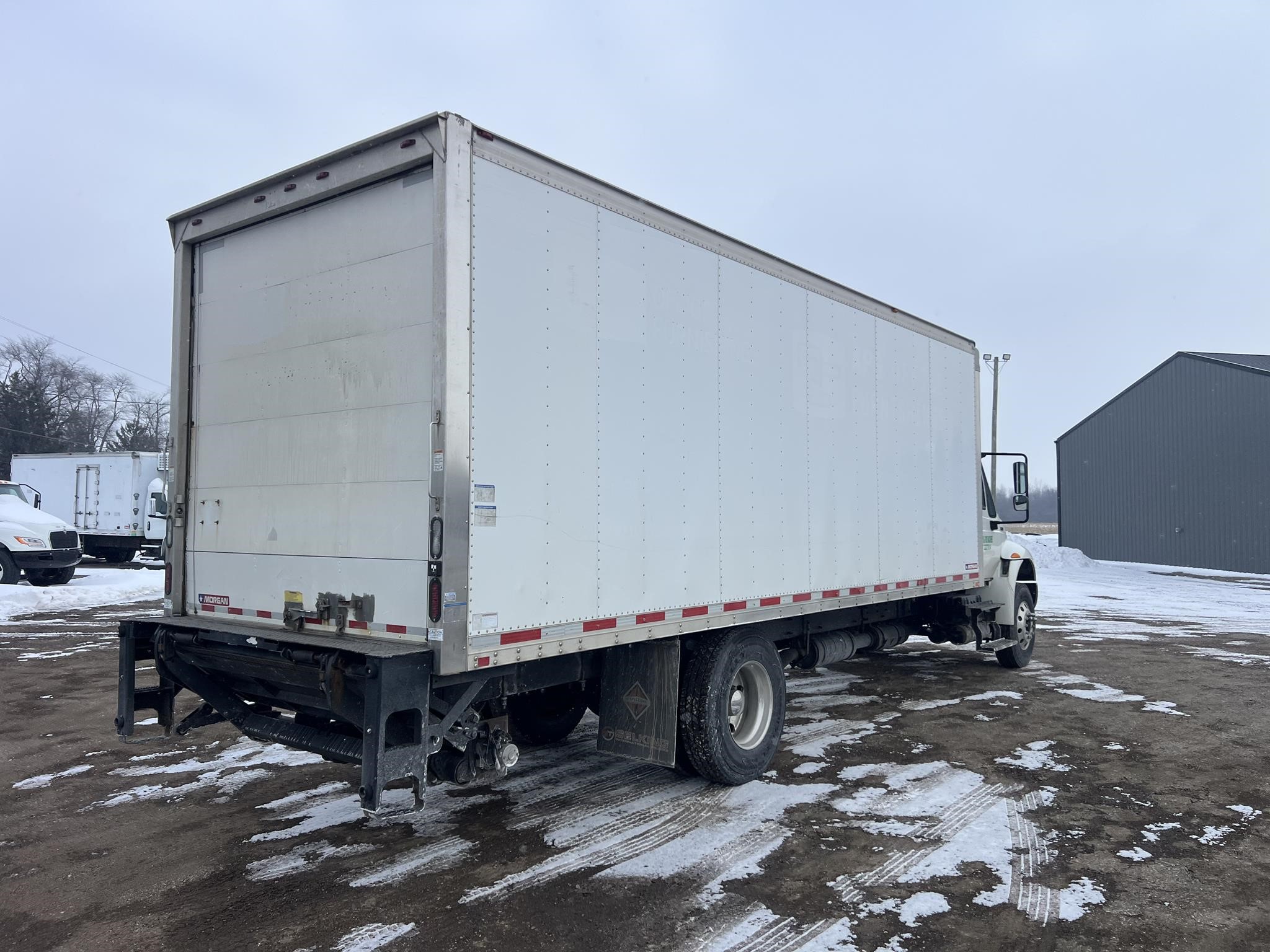 2017 INTERNATIONAL DURASTAR 4300 2017 INTERNATIONAL DURASTAR 4300 - image 3 of 6