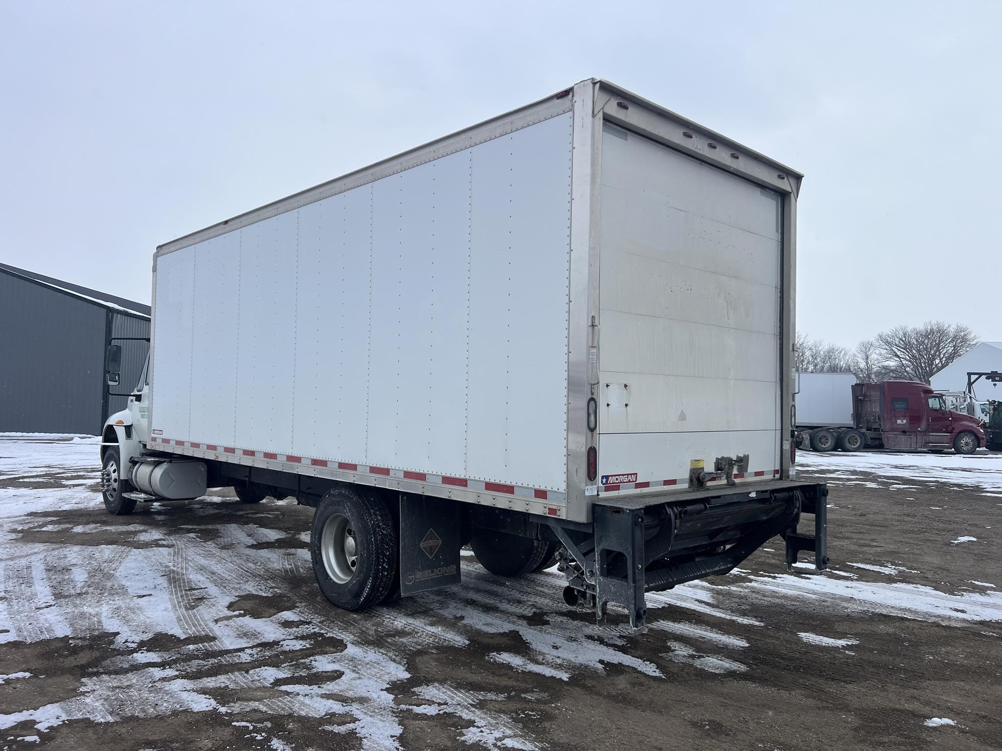 2017 INTERNATIONAL DURASTAR 4300 2017 INTERNATIONAL DURASTAR 4300 - image 4 of 6