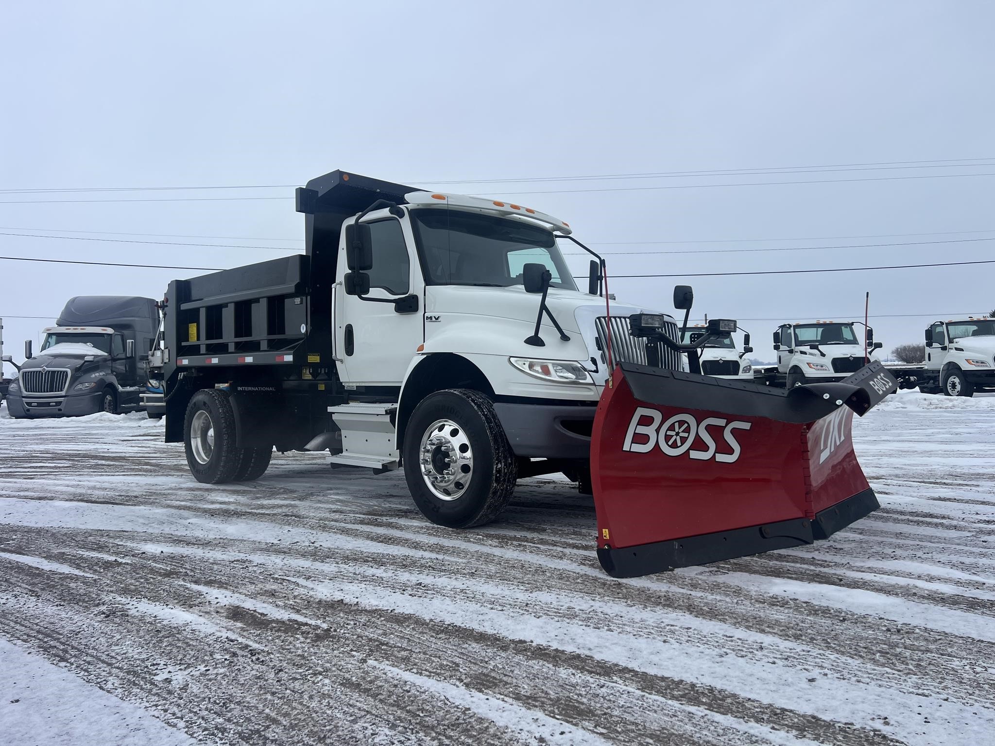 2020 INTERNATIONAL MV 2020 INTERNATIONAL MV - image 3 of 6